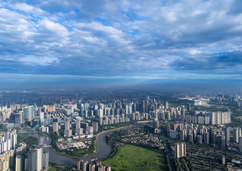 全链条助力都会生长与耕地；；；！！《成都会暂时用地治理步伐》正式施行